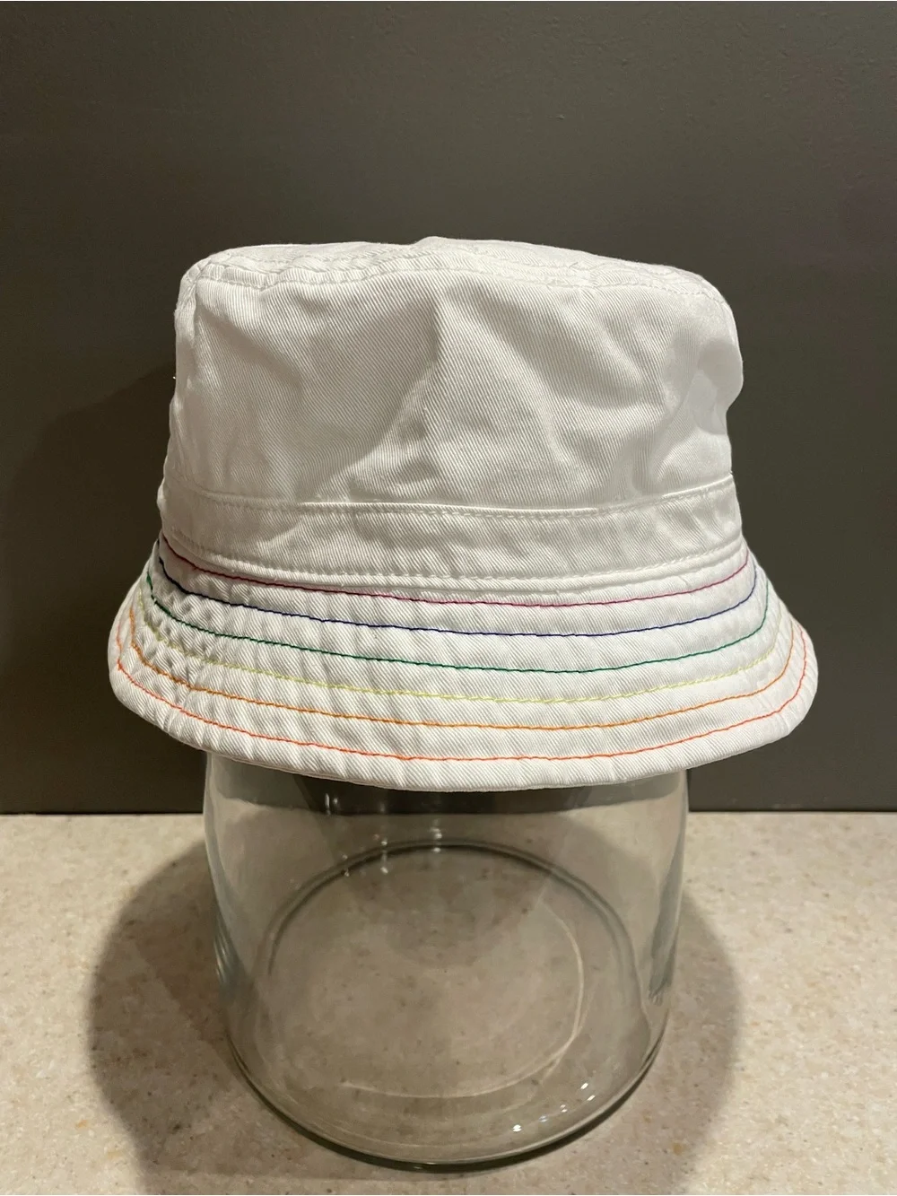 AMERICAN EAGLE Pride Collection White Bucket Hat Rainbow Patch and Stitching